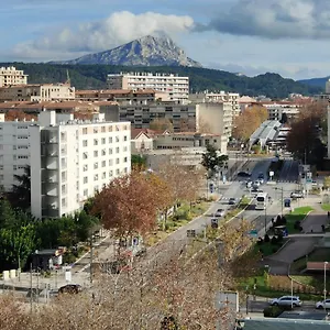 Bel De 42 M2 , 1 , Climatisé. Appartement